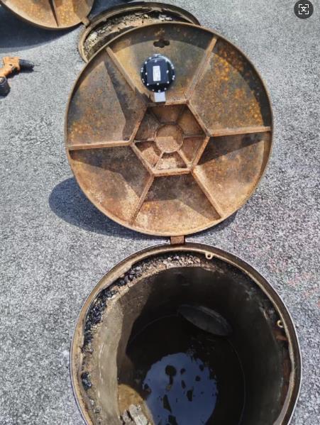 窨井傷人頻發(fā)？新光智能井蓋有妙招!